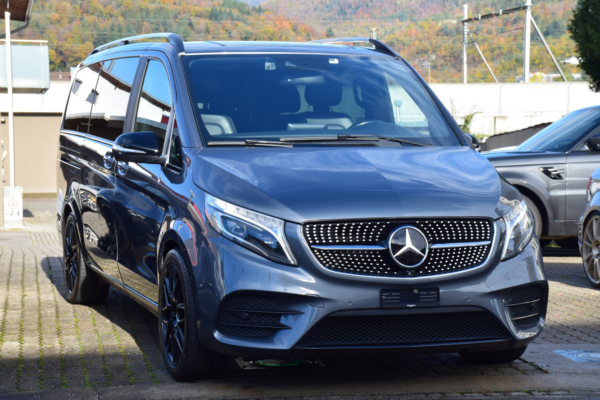 MERCEDES-BENZ V 250 d Swiss Edition lang 4Matic 7G-Tronic-image-4
