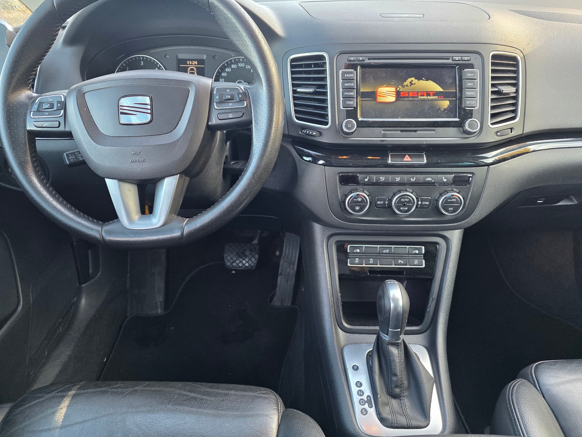 SEAT Alhambra 2.0 TDI Reference DSG-image-8