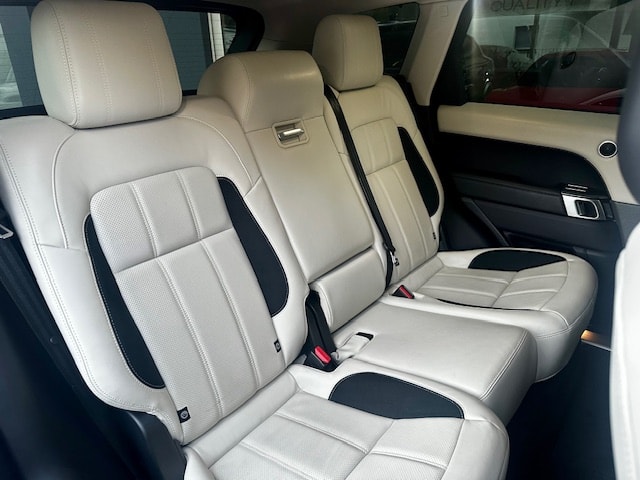 LAND ROVER Range Rover Sport 3.0 SDV6 HSE Dynamic Automatic-image-13