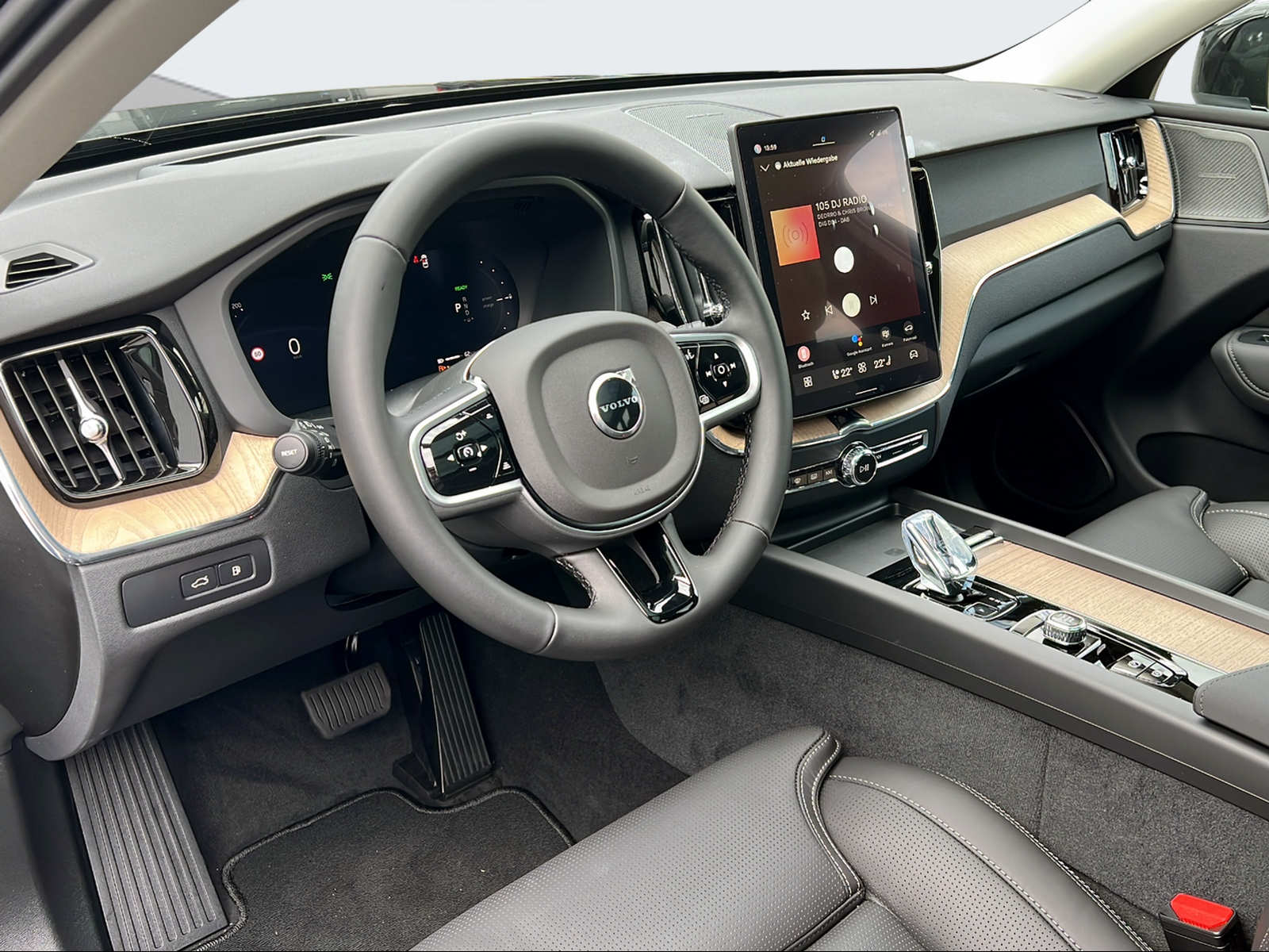 VOLVO XC60 2.0 T6 TE Plus Bright eAWD-image-9