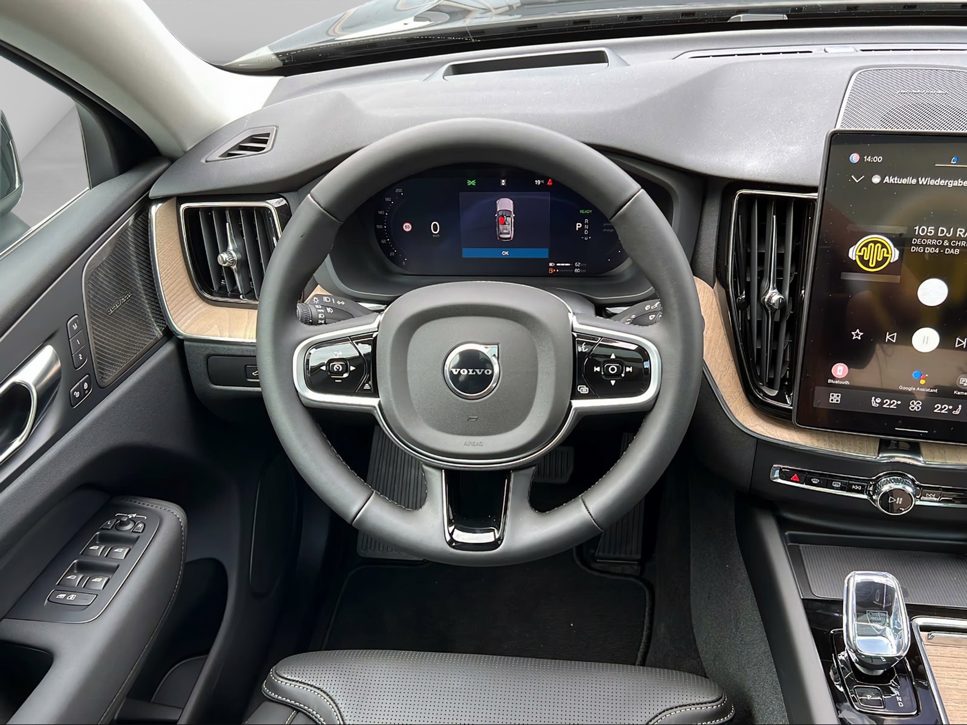 VOLVO XC60 2.0 T6 TE Plus Bright eAWD-image-11