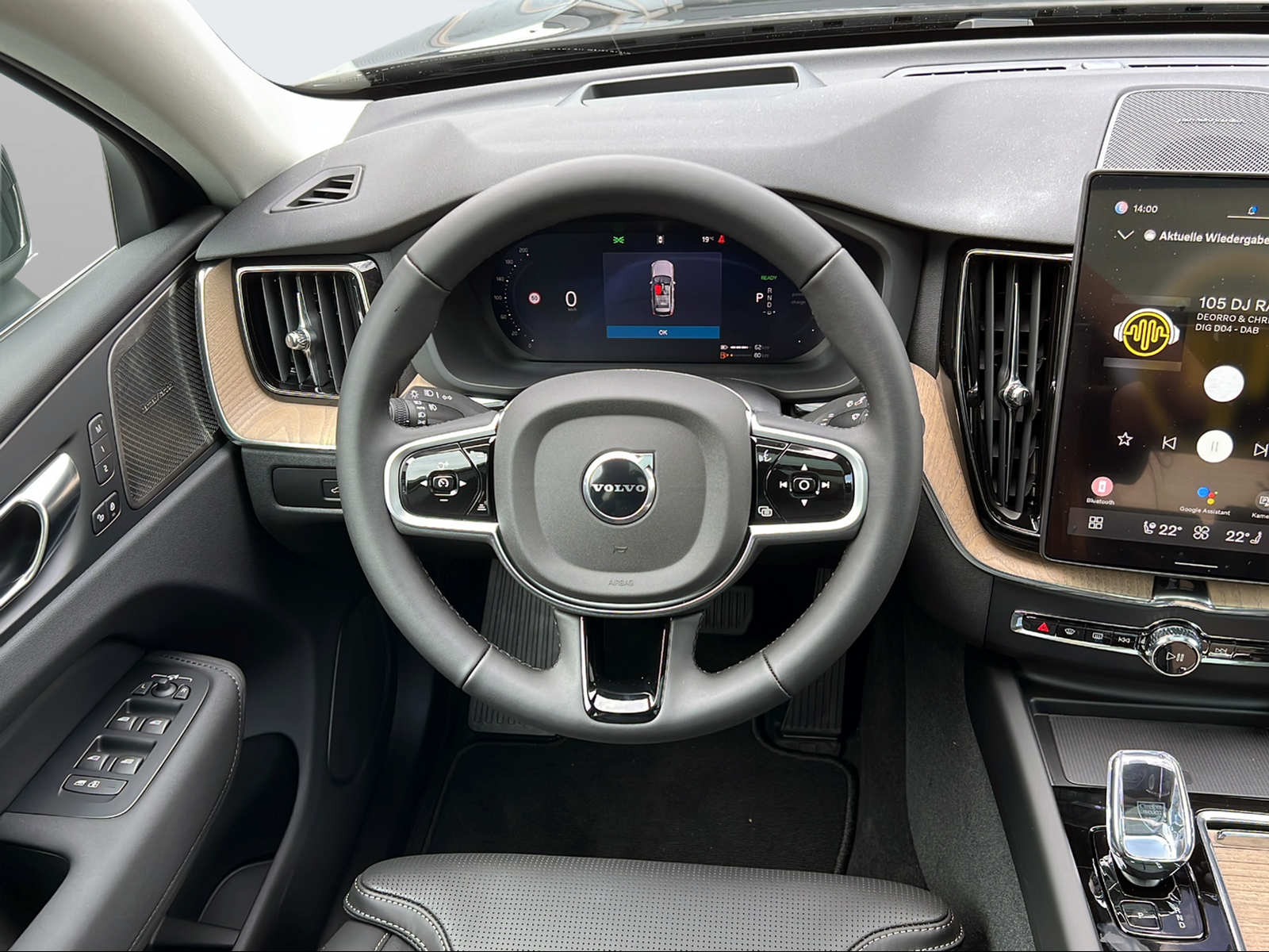 VOLVO XC60 2.0 T6 TE Plus Bright eAWD-image-11