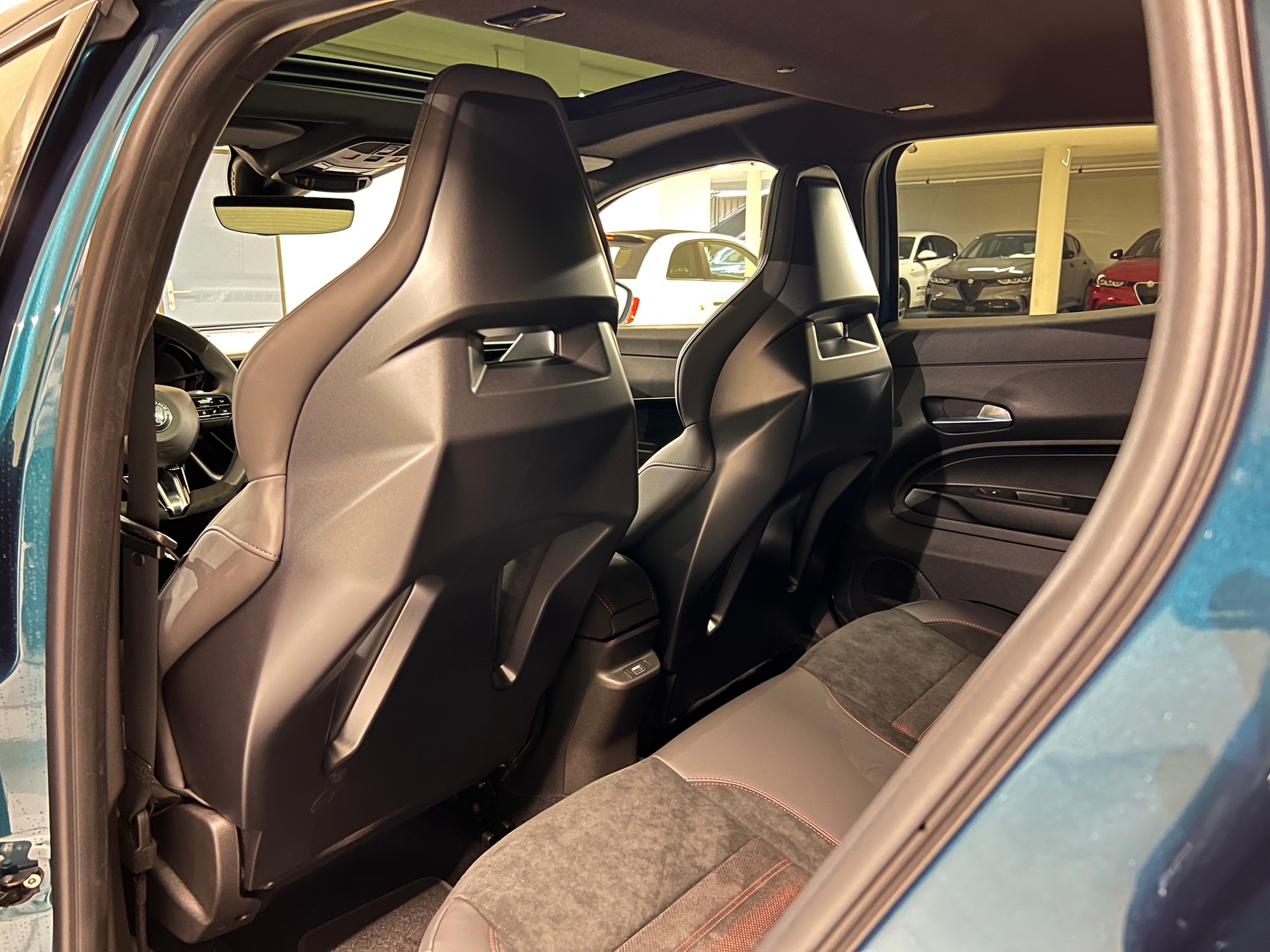 ALFA ROMEO Junior 1.2 48V Hybrid Q4-image-8