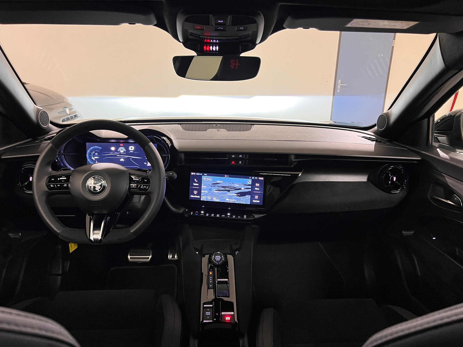 ALFA ROMEO Junior 1.2 48V Hybrid Q4-image-11