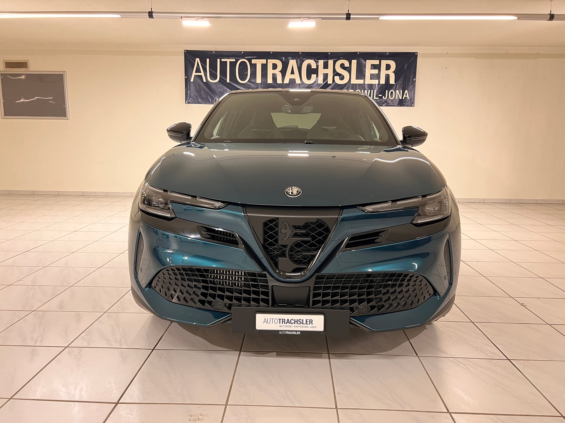 ALFA ROMEO Junior 1.2 48V Hybrid Q4-image-1