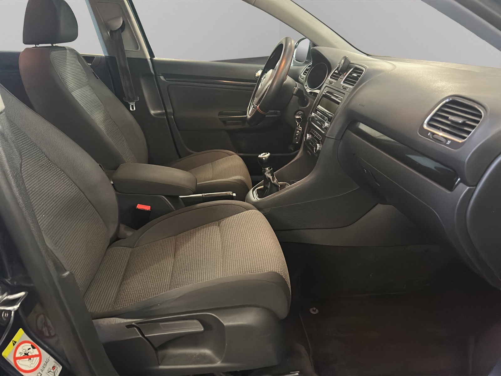 VW Golf Variant 1.6 TDI Team 4Motion-image-8
