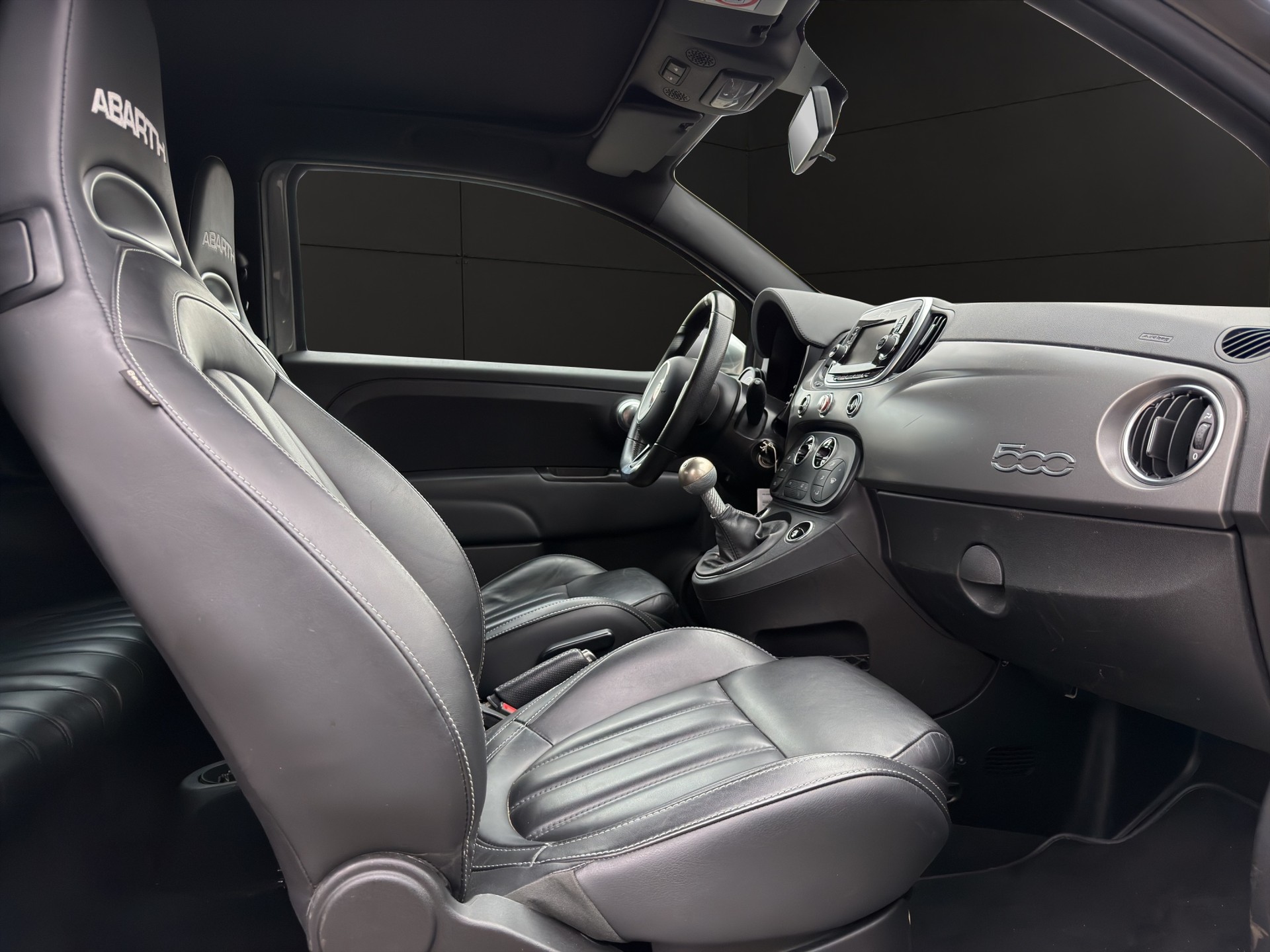 FIAT 595C 1.4 16V Turbo Abarth Turismo-image-11