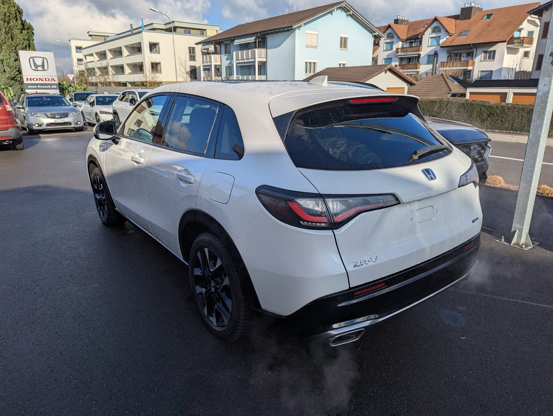 HONDA ZR-V 2.0i MMD Hybrid Advance Automatic-image-3