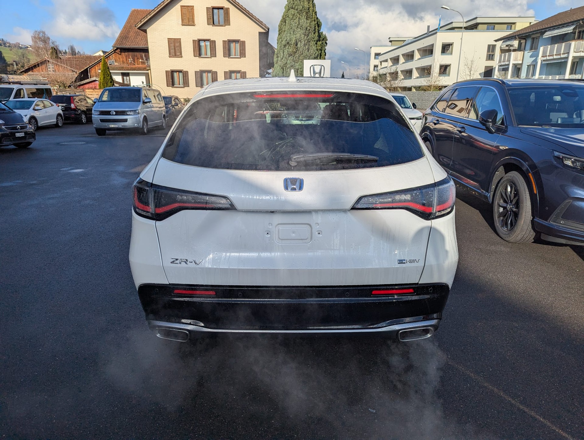 HONDA ZR-V 2.0i MMD Hybrid Advance Automatic-image-4