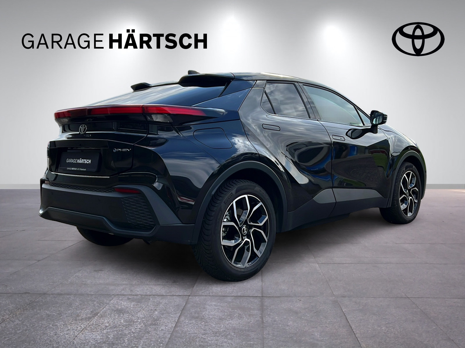 TOYOTA C-HR 2.0 PHEV Swiss Edition-image-6