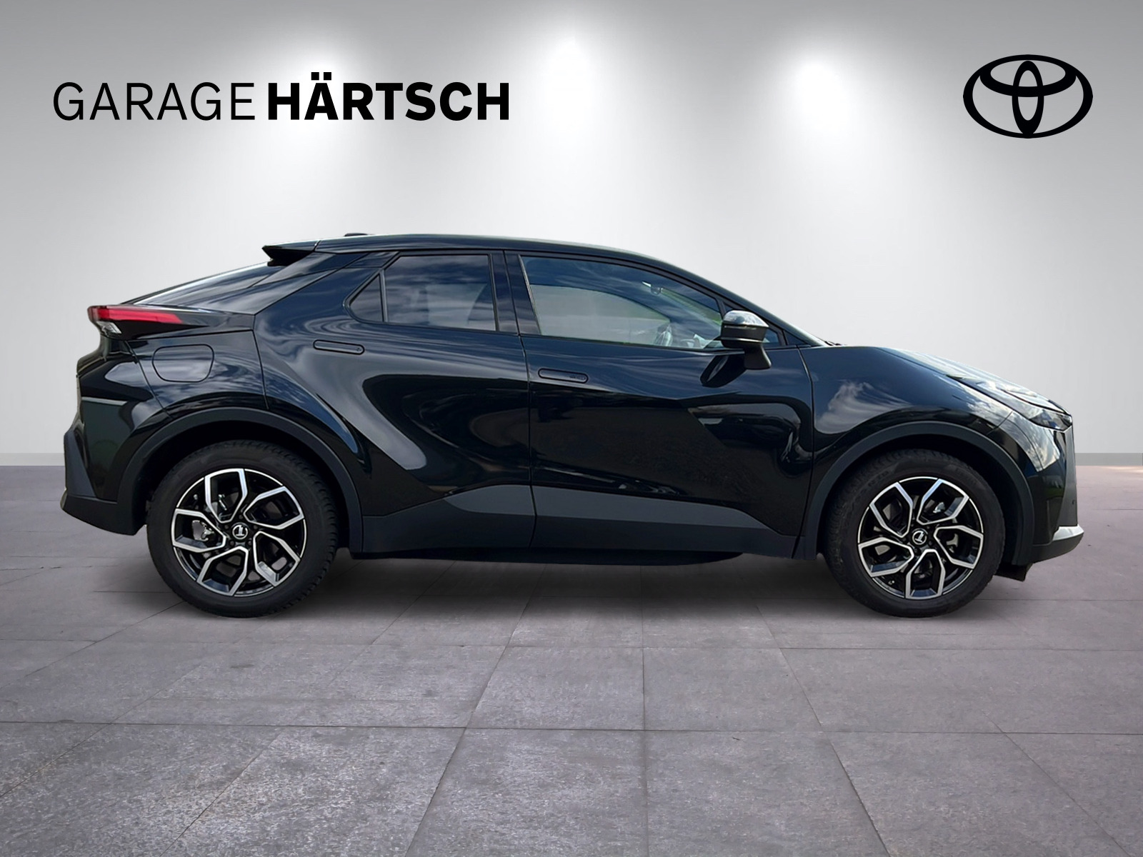 TOYOTA C-HR 2.0 PHEV Swiss Edition-image-7