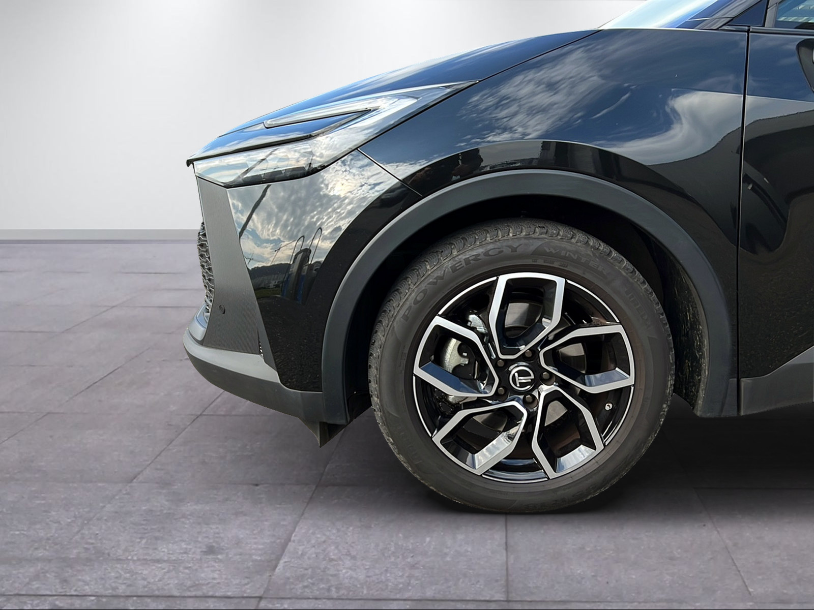 TOYOTA C-HR 2.0 PHEV Swiss Edition-image-2