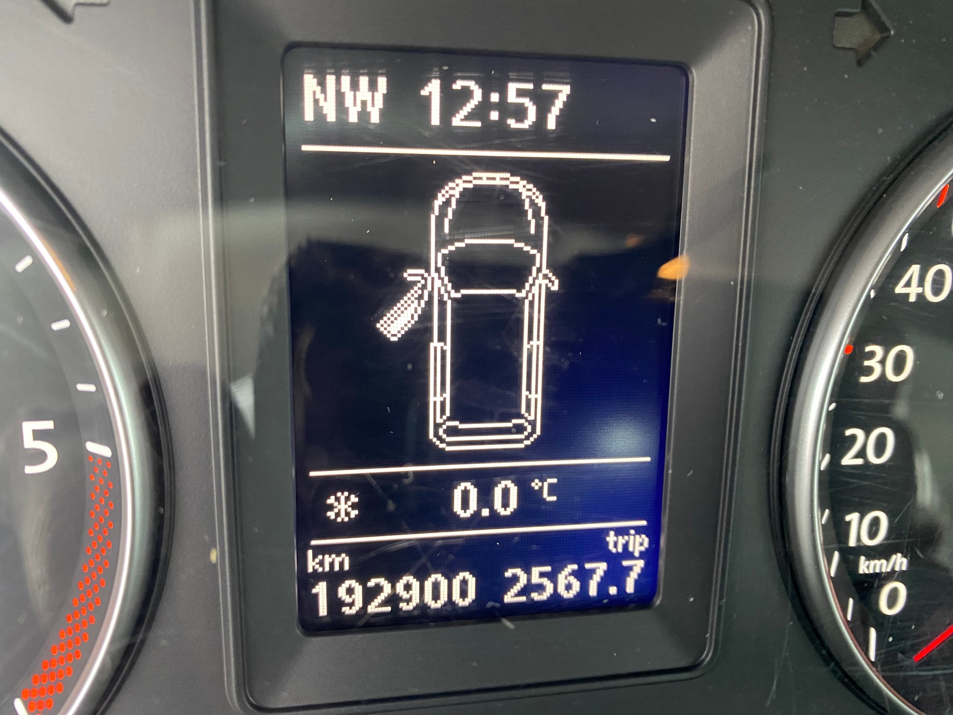 VW Touran 1.6 TDI Trendline-image-6