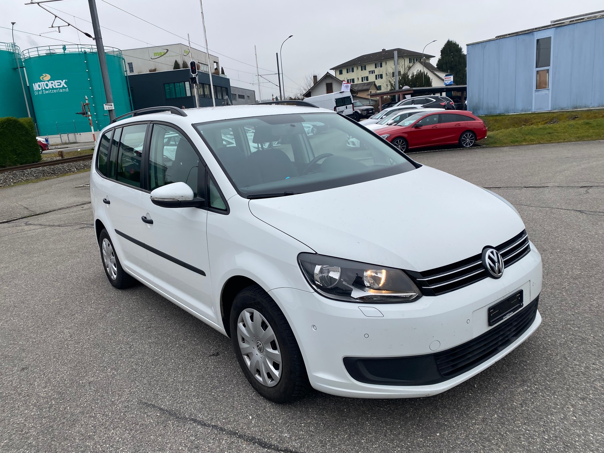 VW Touran 1.6 TDI Trendline-image-1