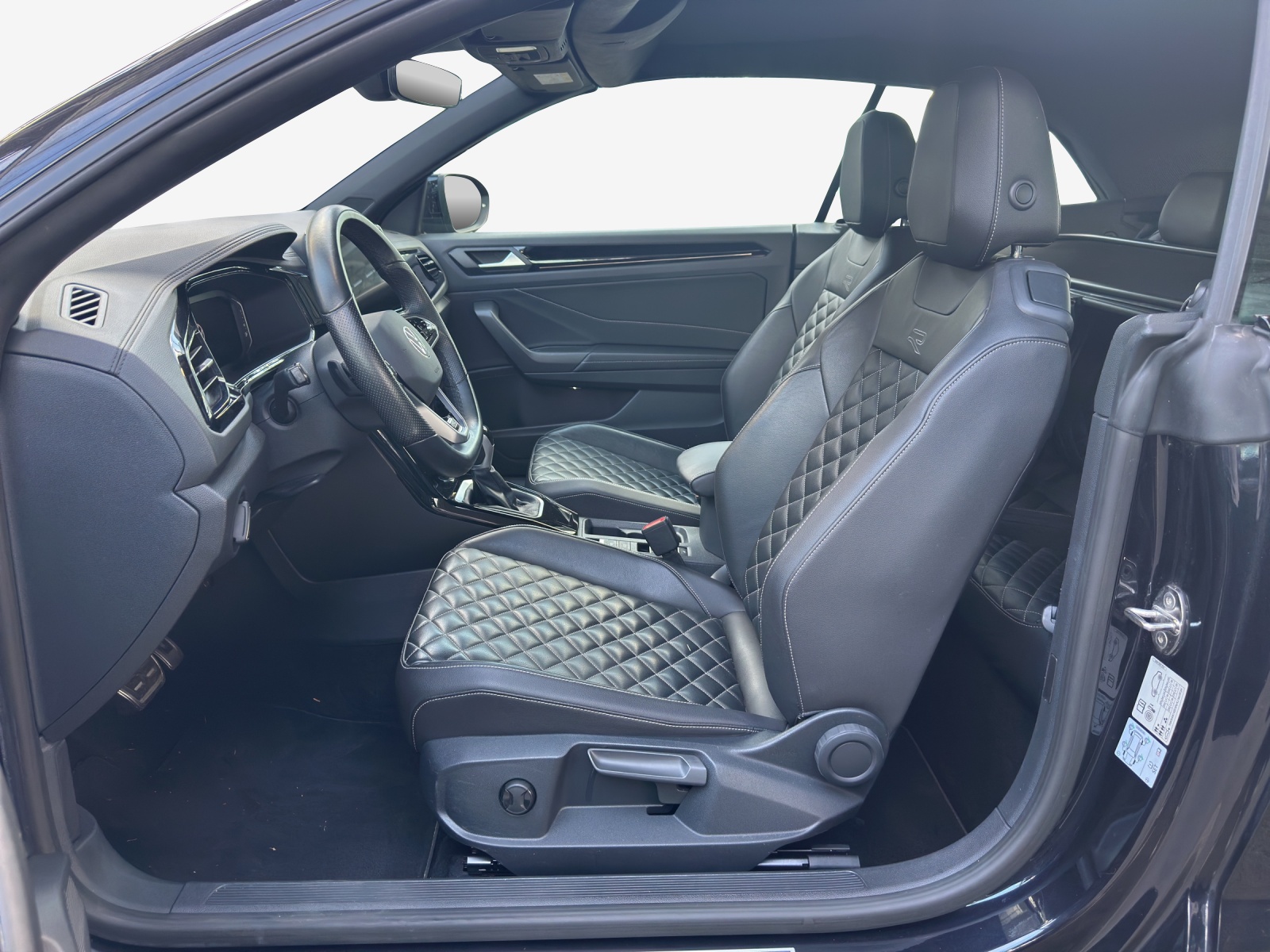 VW T-Roc Cabriolet 1.5 TSI EVO R-Line DSG-image-7