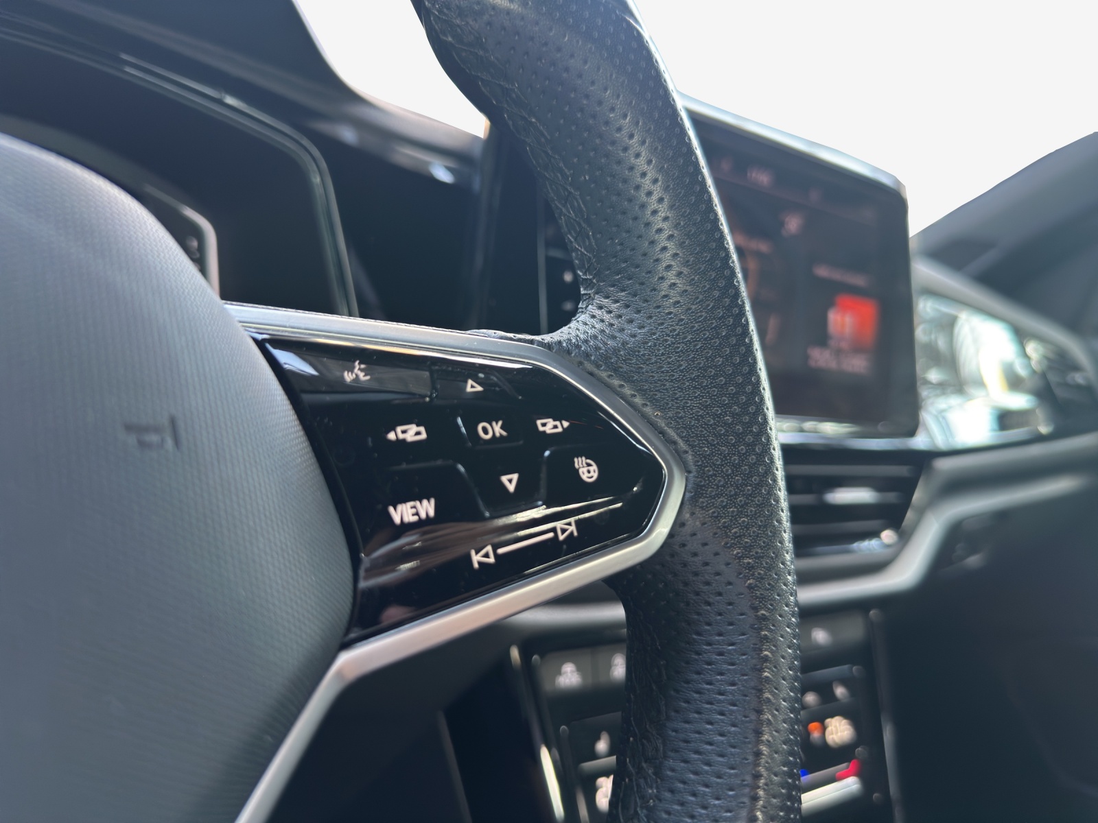 VW T-Roc Cabriolet 1.5 TSI EVO R-Line DSG-image-14