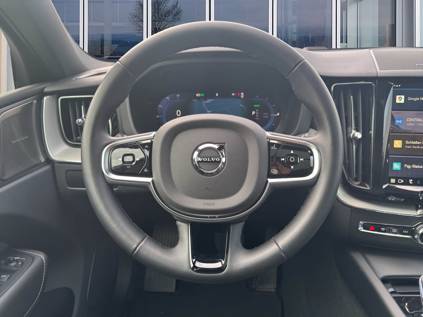 VOLVO XC60 2.0 T6 TE Plus Dark eAWD-image-11