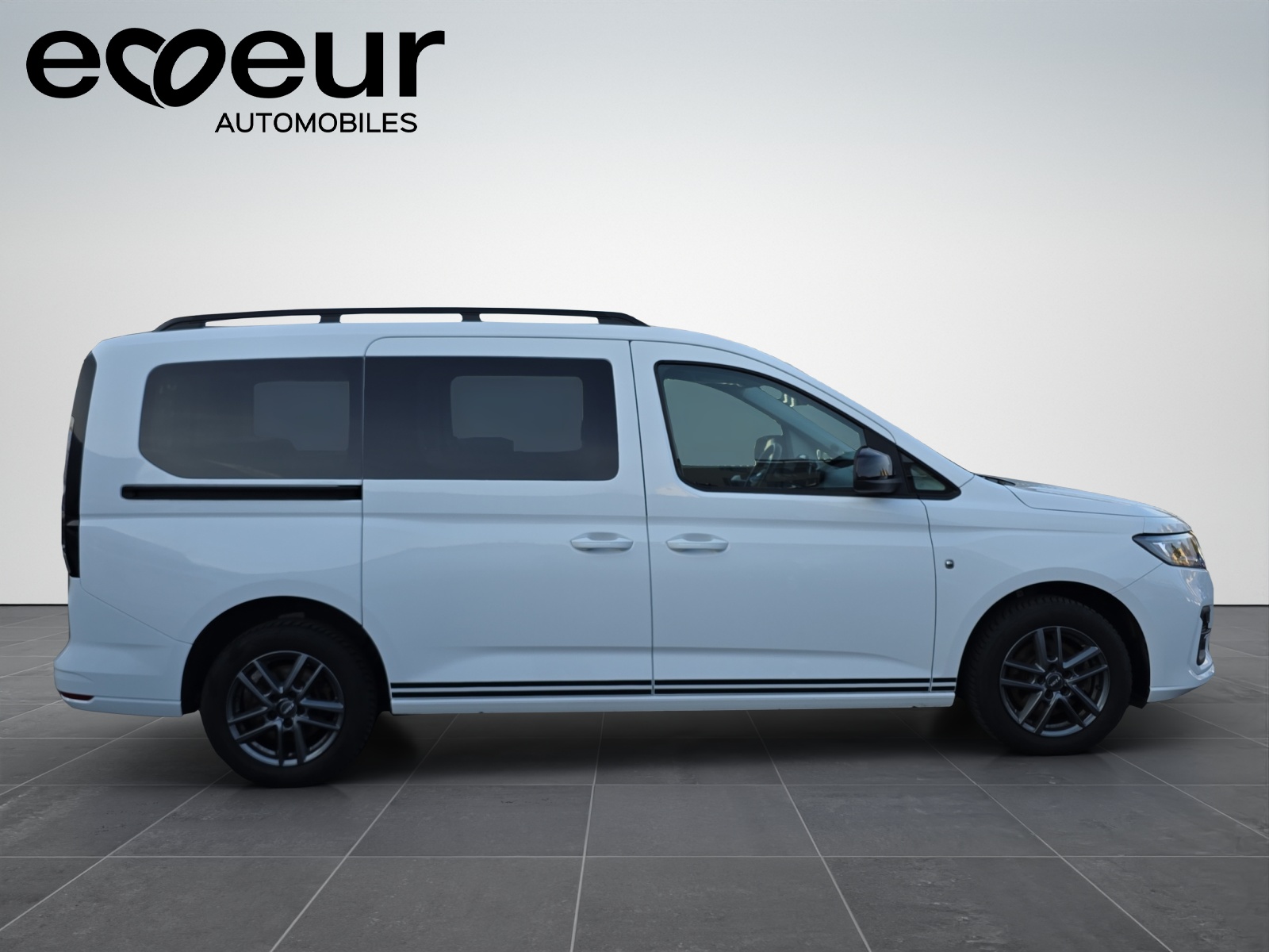 FORD TOURNEO CONNECT Grand 2.0 EcoBlue 102 Sport-image-6