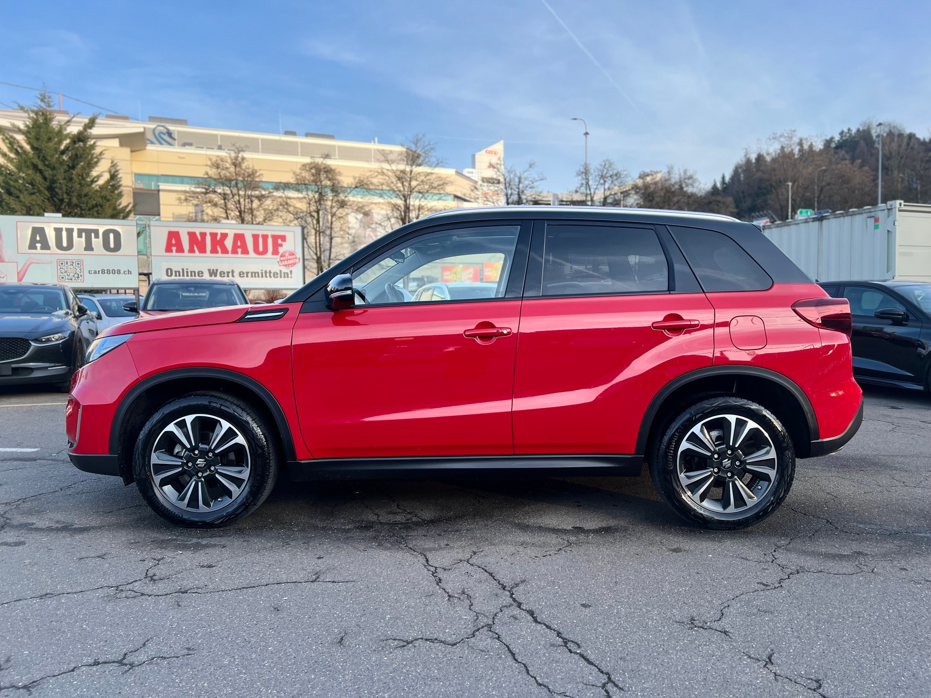 SUZUKI Vitara 1.5 Hybrid Piz Sulai Top 4x4 AGS-image-5