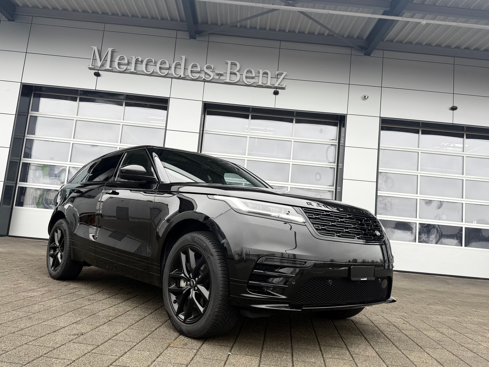 LAND ROVER Range Rover Velar P 250 Dynamic SE Automatic-image-0