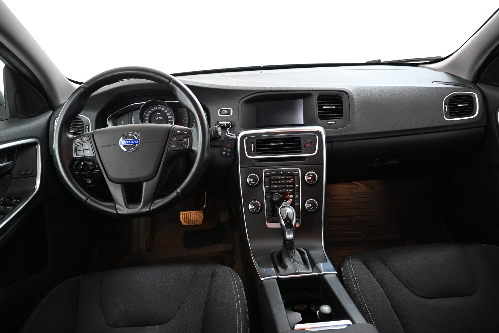 VOLVO V60 D4 AWD Geartronic-image-7