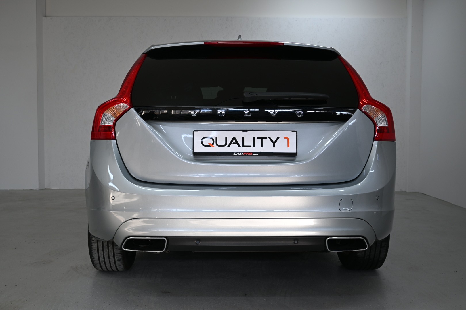 VOLVO V60 D4 AWD Geartronic-image-5