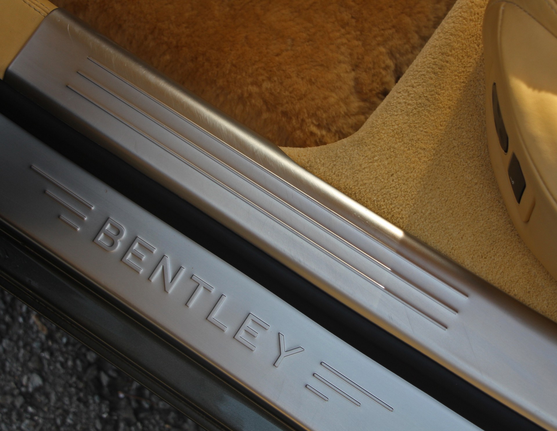BENTLEY Continental Flying Spur 6.0-image-16