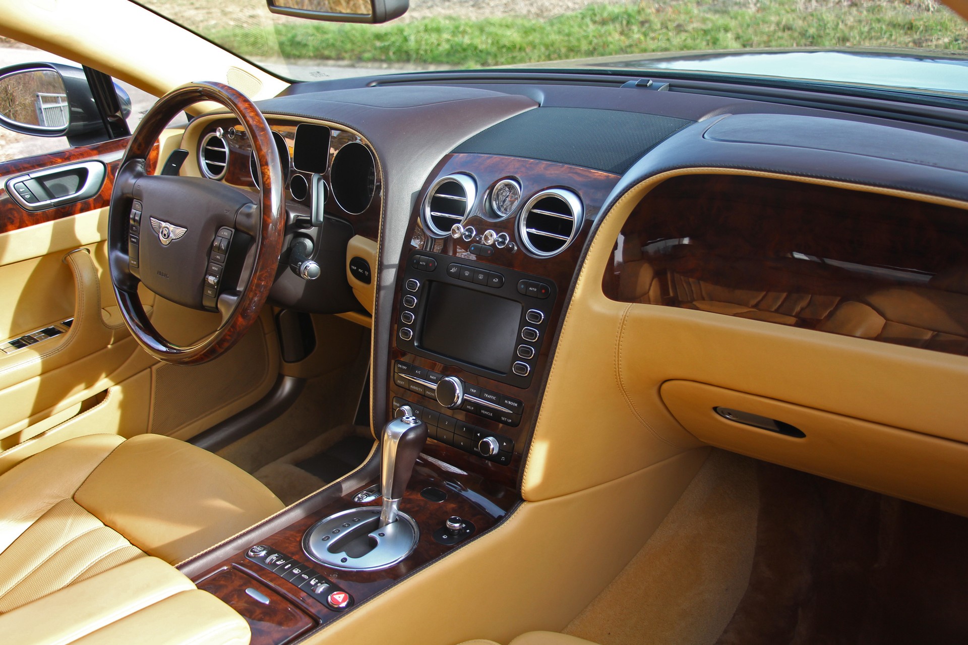 BENTLEY Continental Flying Spur 6.0-image-9