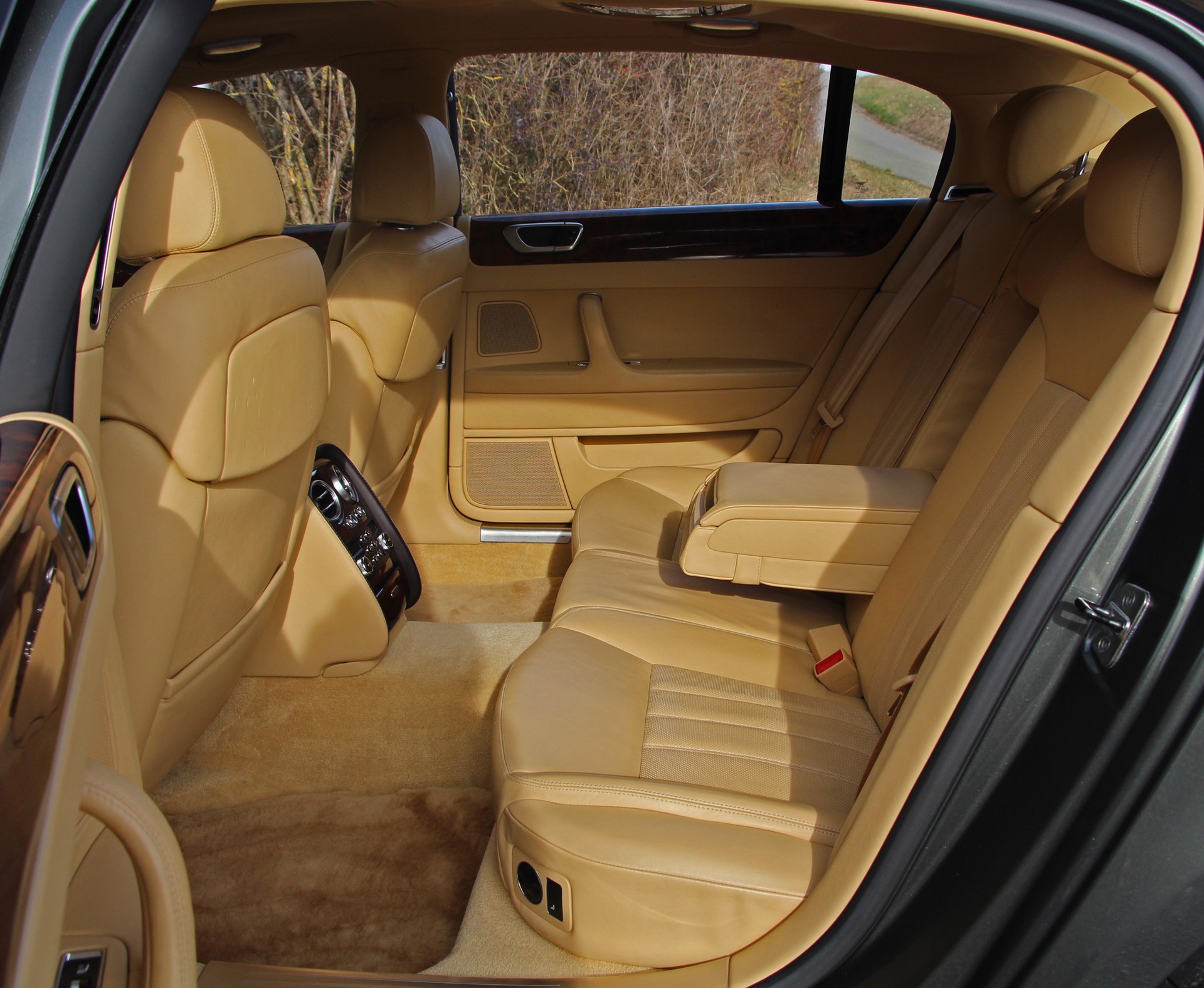 BENTLEY Continental Flying Spur 6.0-image-8