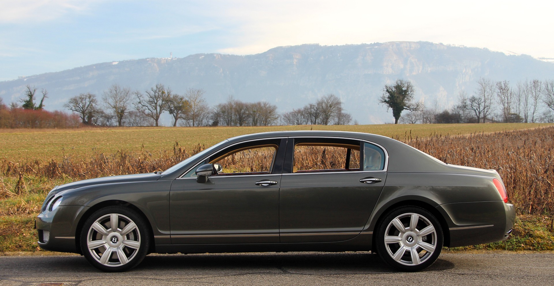 BENTLEY Continental Flying Spur 6.0-image-24