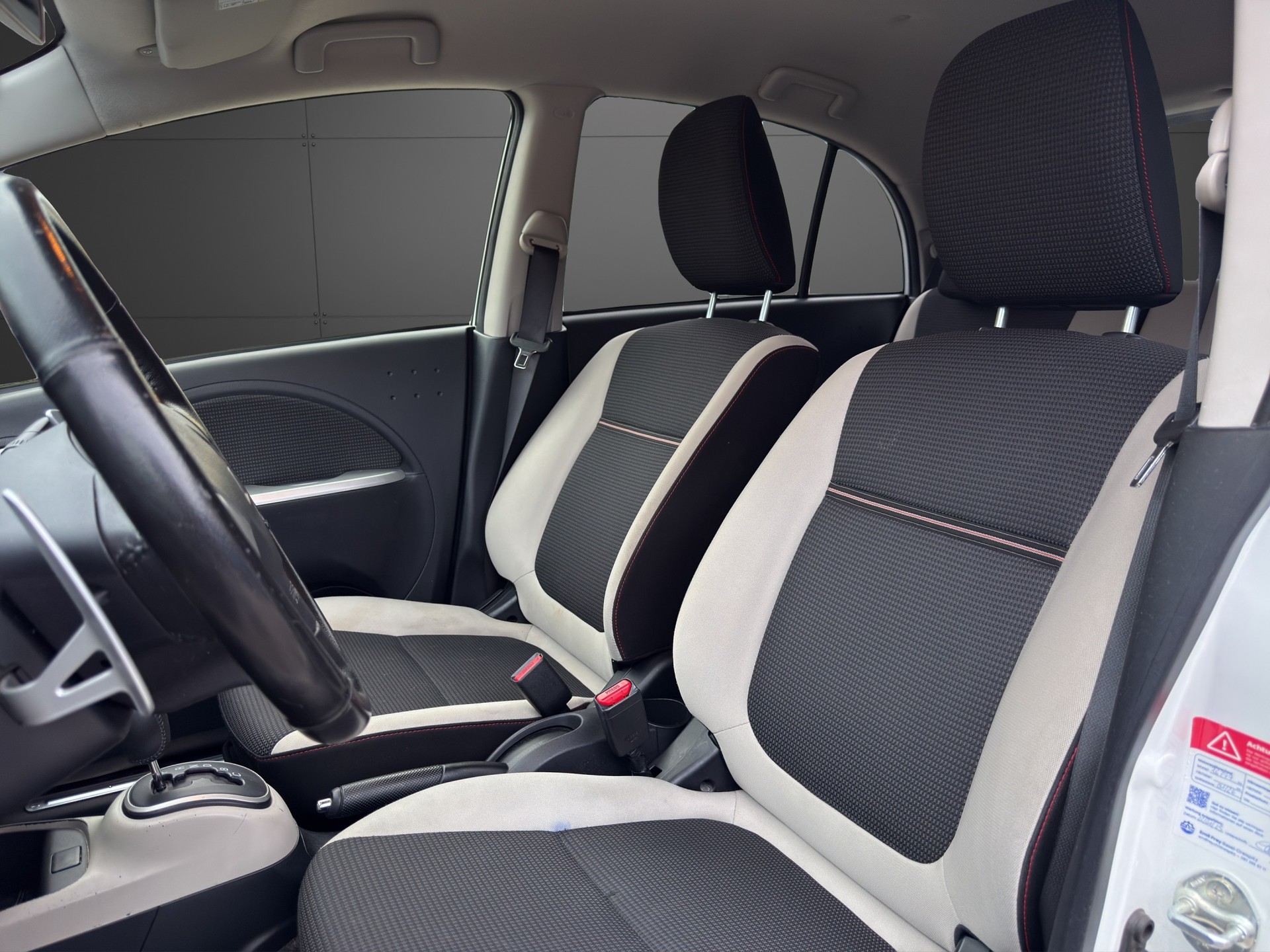 MITSUBISHI i MiEV Style-image-8