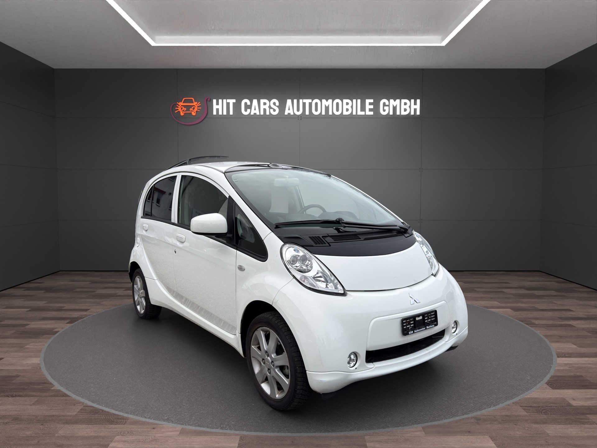 MITSUBISHI i MiEV Style-showroom-element-2