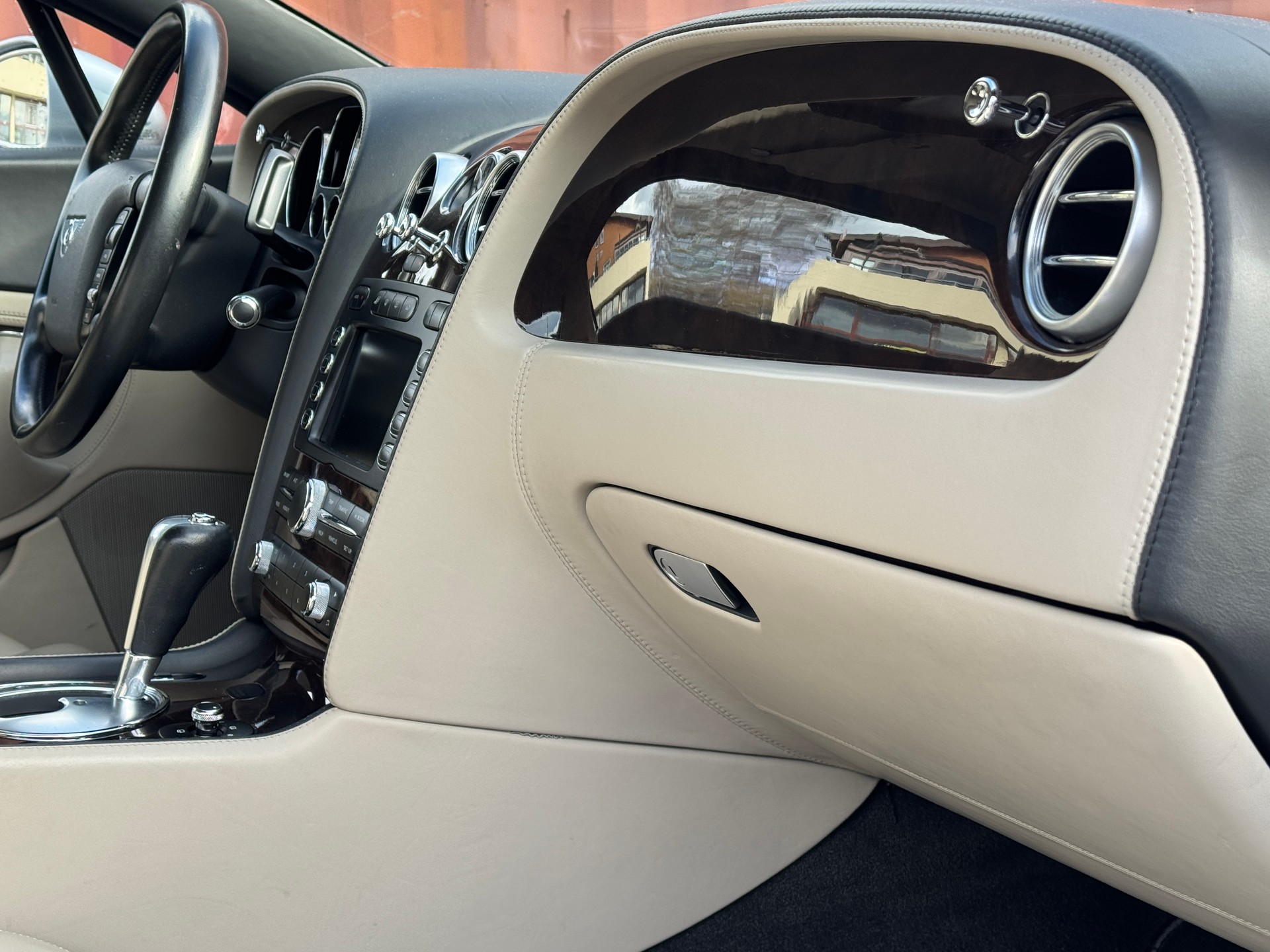 BENTLEY Continental GT 6.0-image-14
