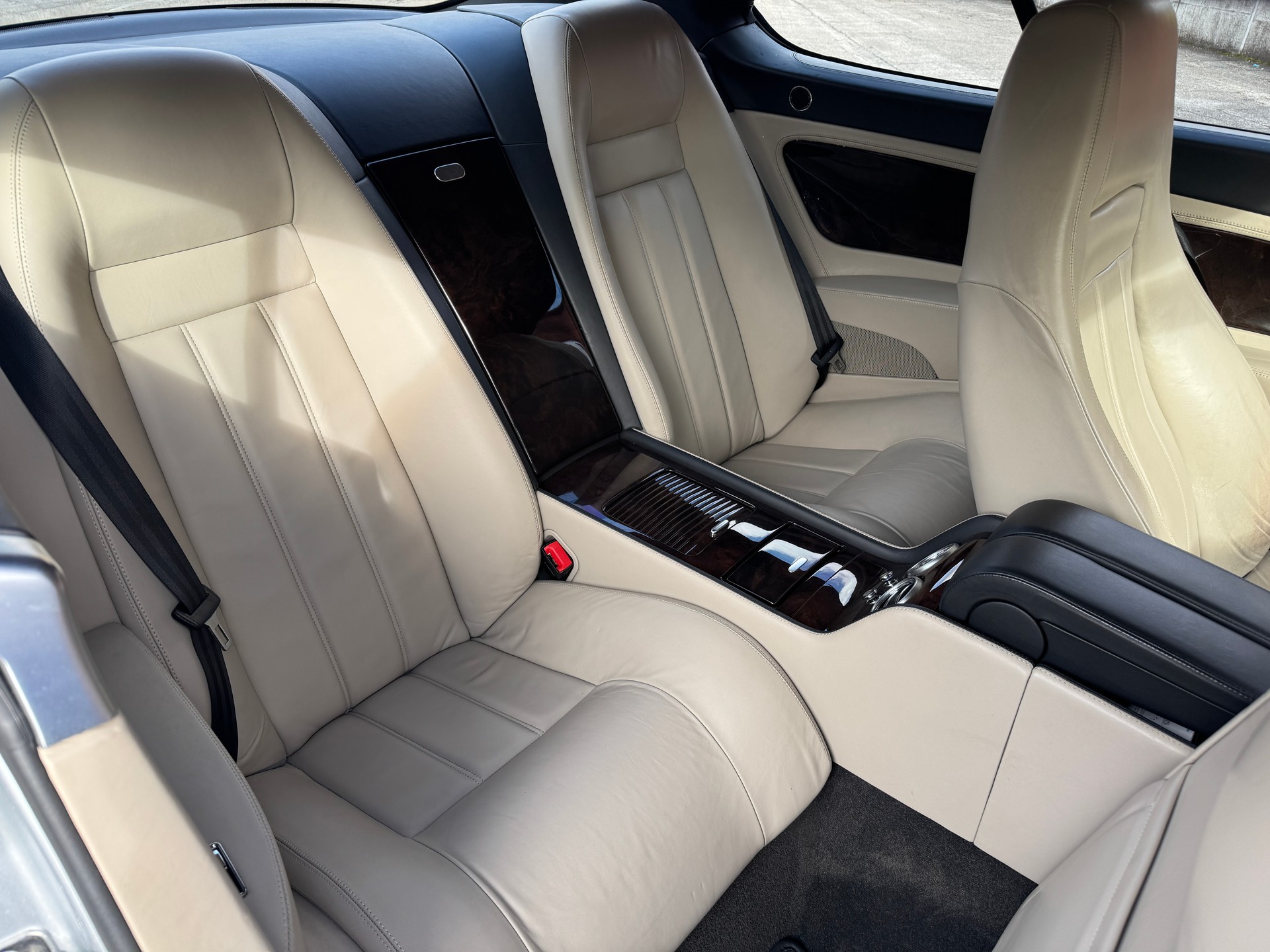 BENTLEY Continental GT 6.0-image-11