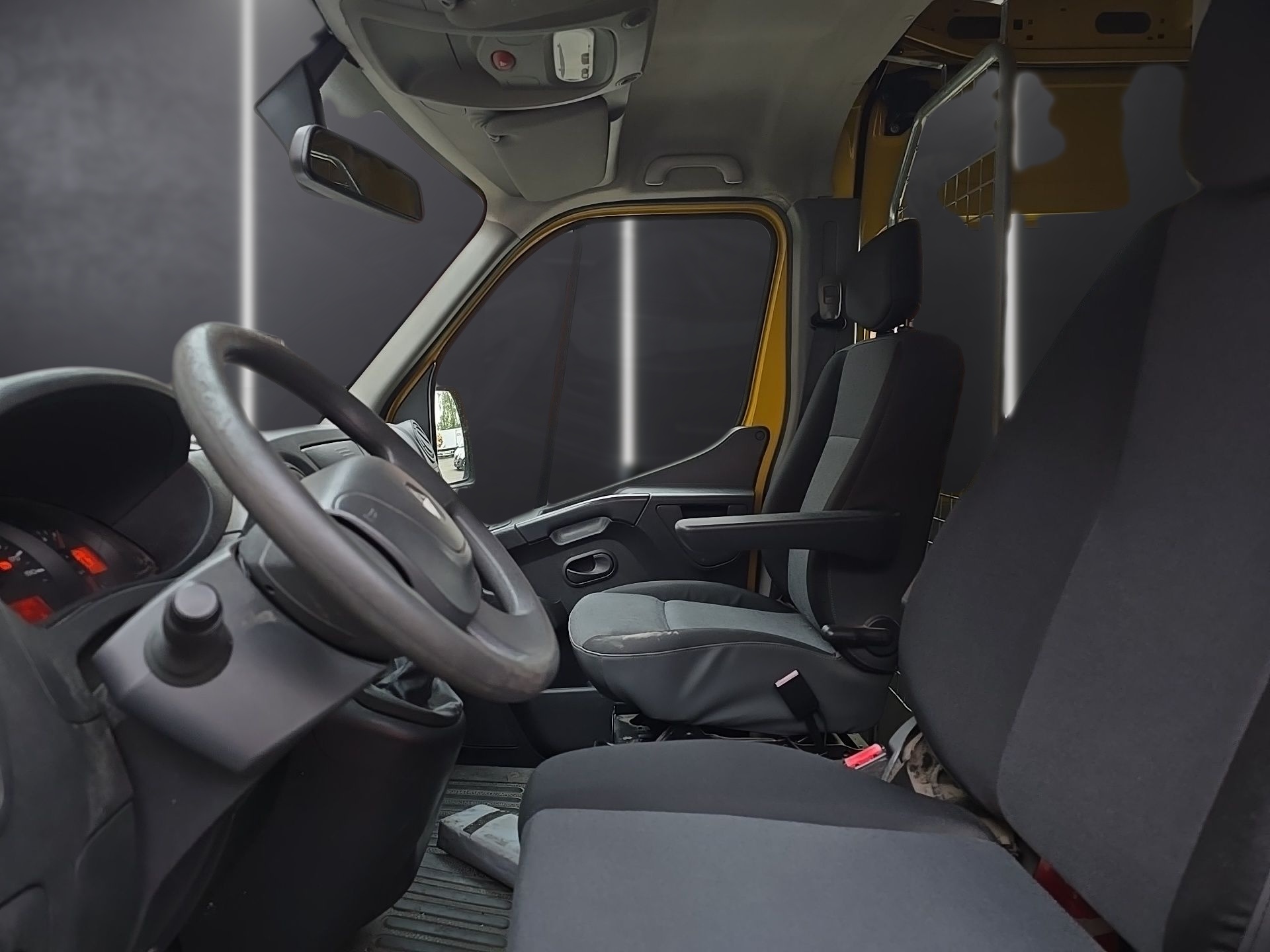 RENAULT Master T35 2.3 dCi 130 L2H2-image-6