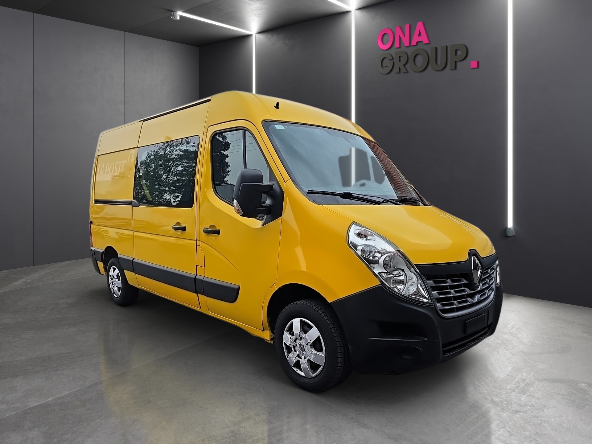 RENAULT Master T35 2.3 dCi 130 L2H2-image-0