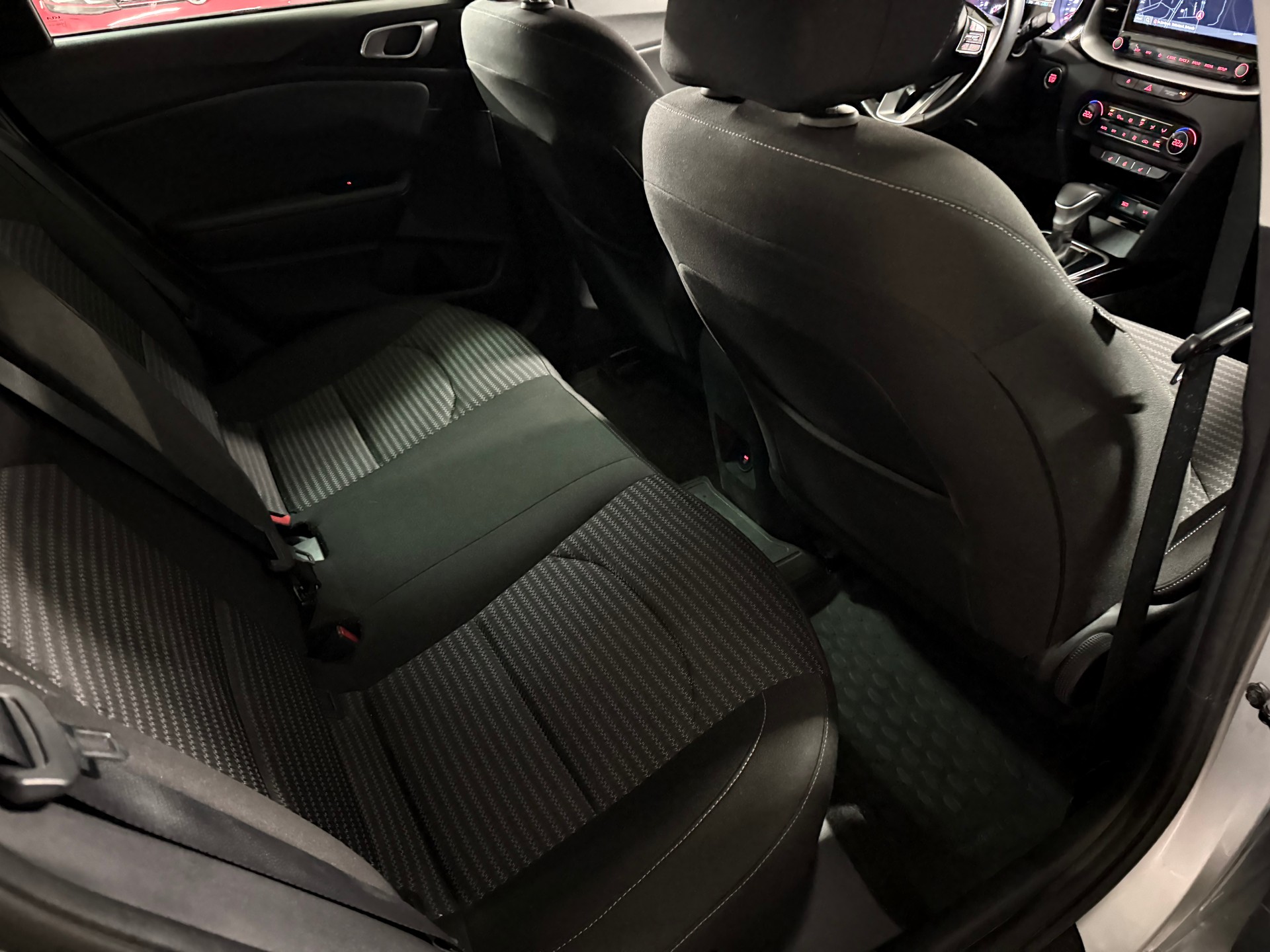 KIA Ceed 1.5 T-GDi MHEV Power DCT-image-15