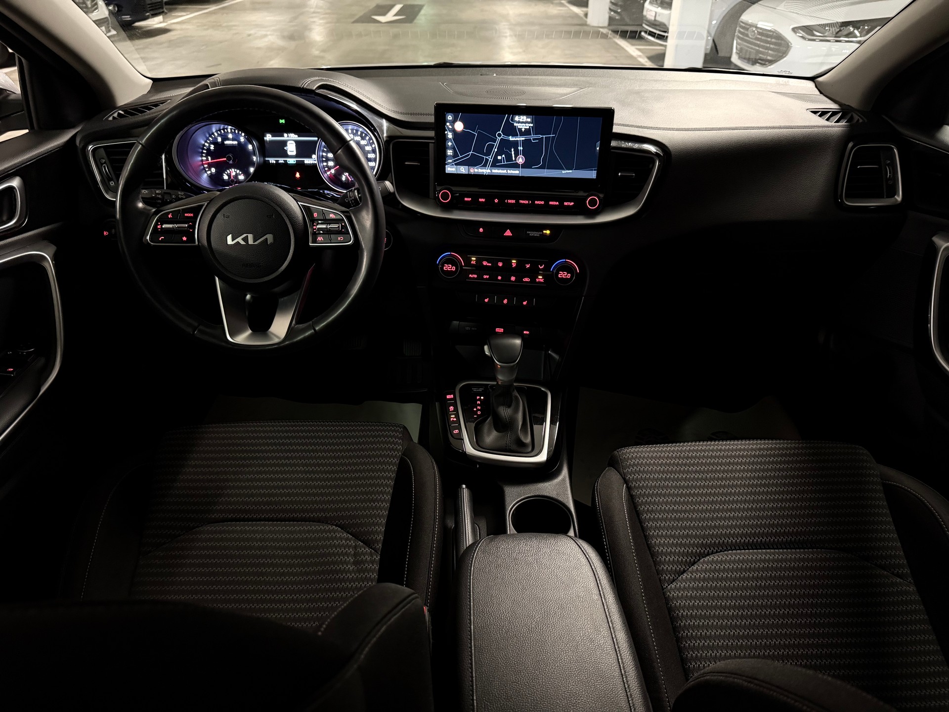 KIA Ceed 1.5 T-GDi MHEV Power DCT-image-6