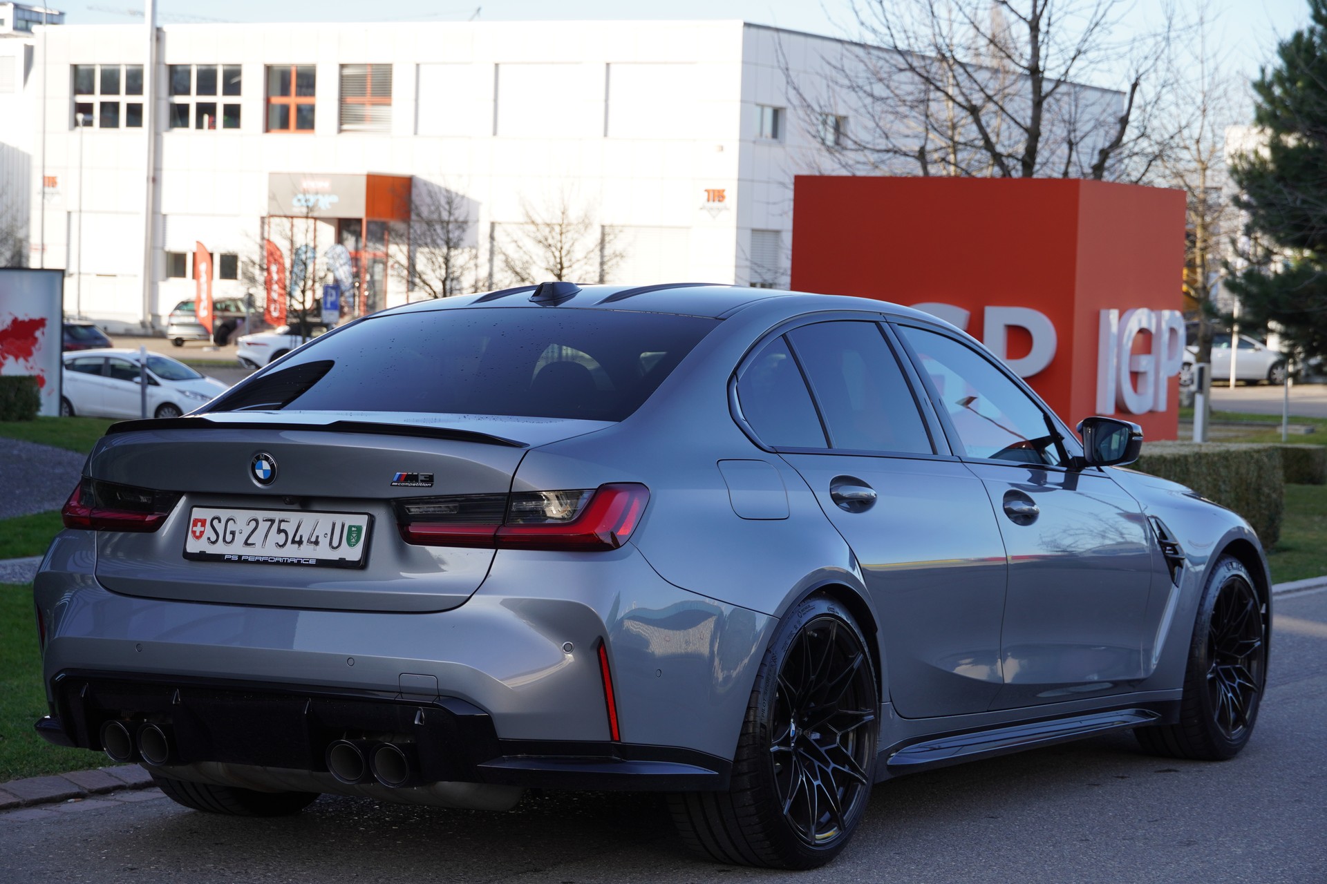 BMW M3 Competition M xDrive// CURVED DISPLAY //CARBON INTERIEURLEISTEN//-image-4