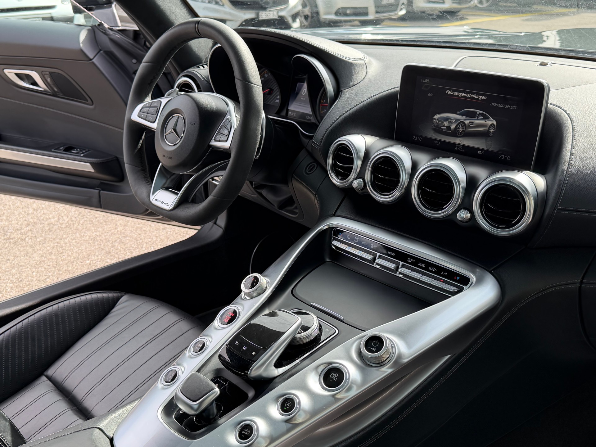 MERCEDES-BENZ AMG GT S Speedshift DCT-image-14