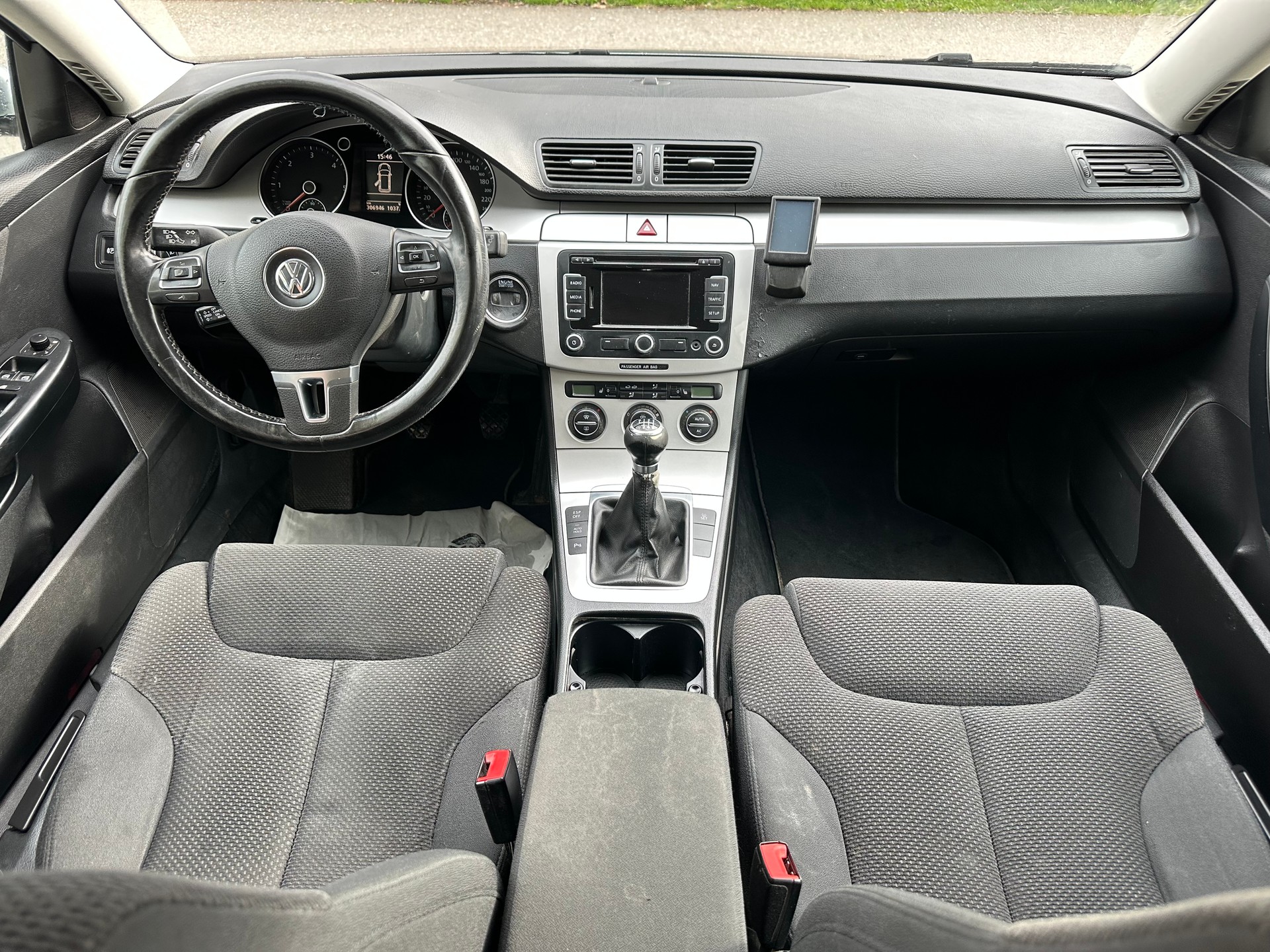 VW Passat Variant 2.0 TDI Value 4Motion-image-10