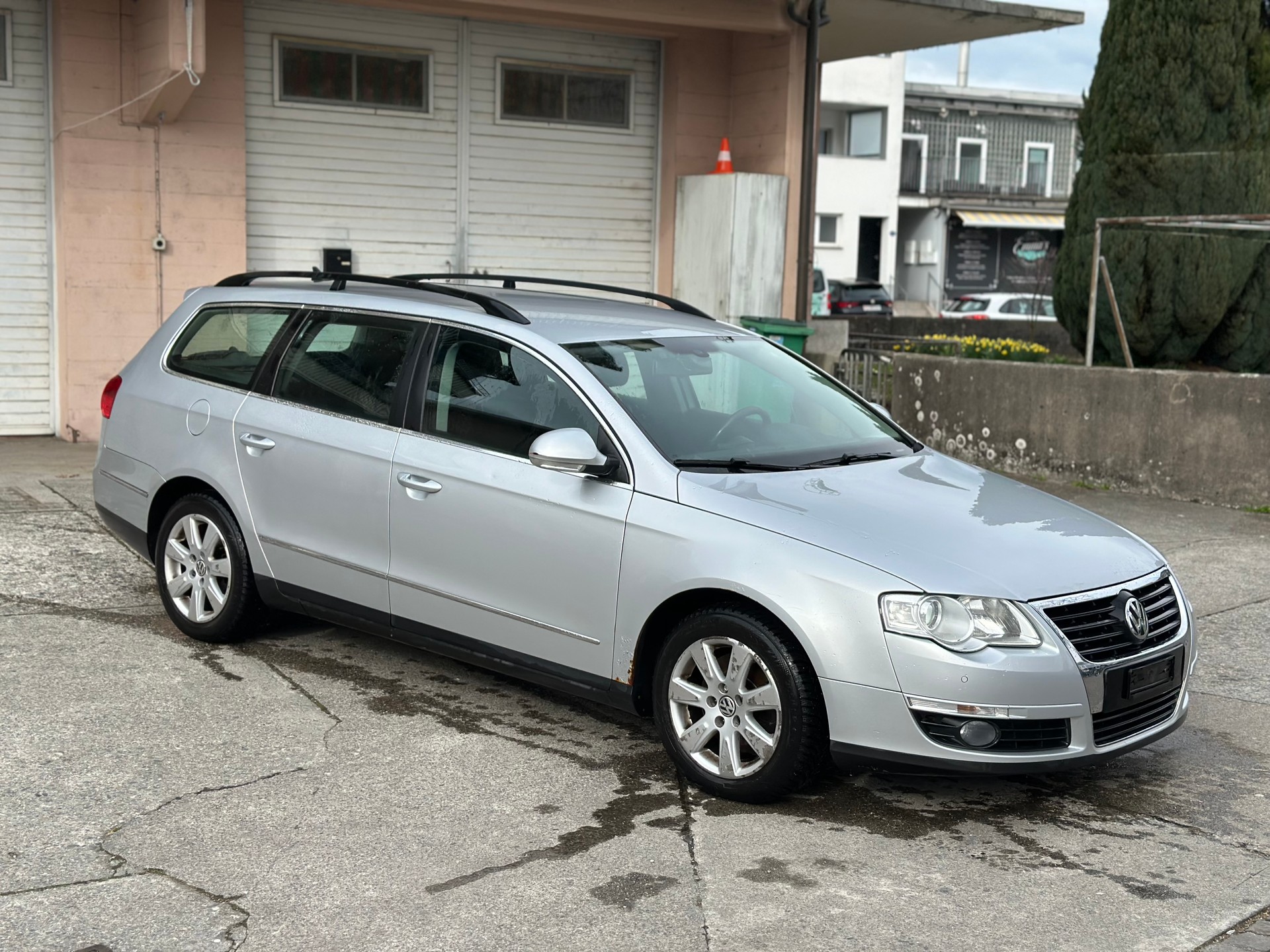 VW Passat Variant 2.0 TDI Value 4Motion-image-1
