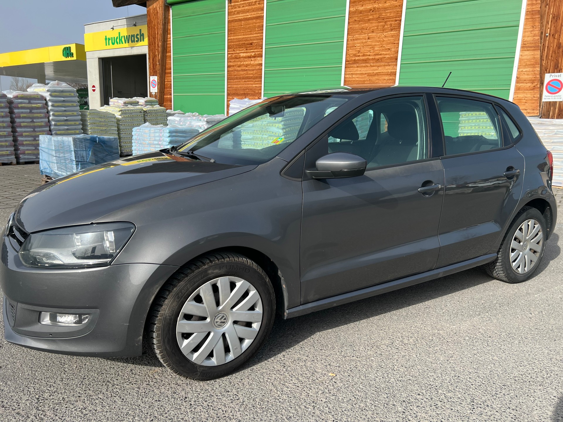 VW Polo 1.4 16V Trendline-image-1
