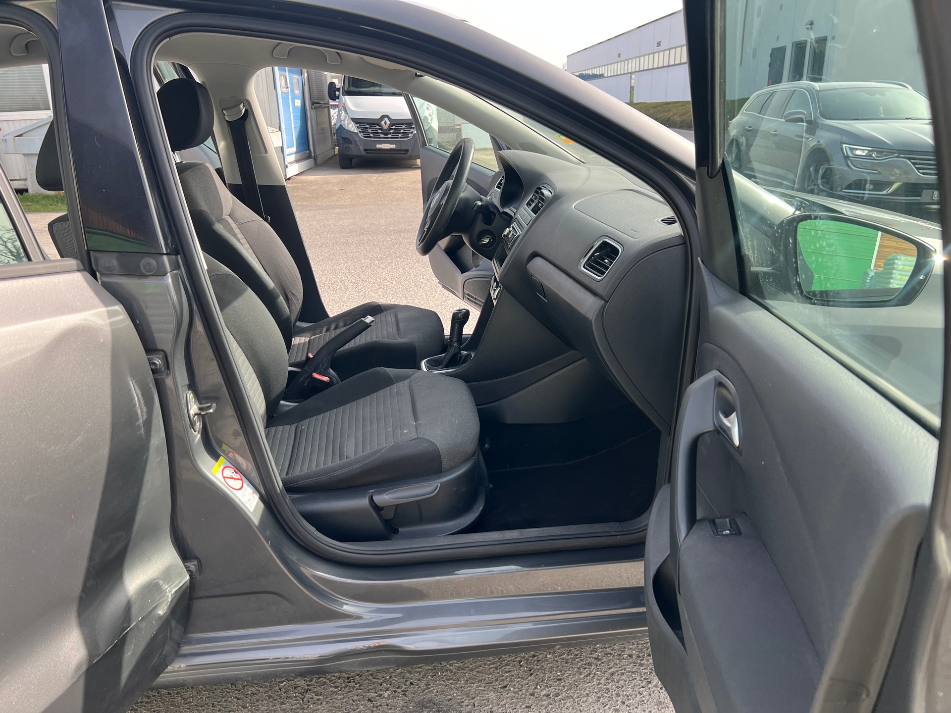 VW Polo 1.4 16V Trendline-image-9