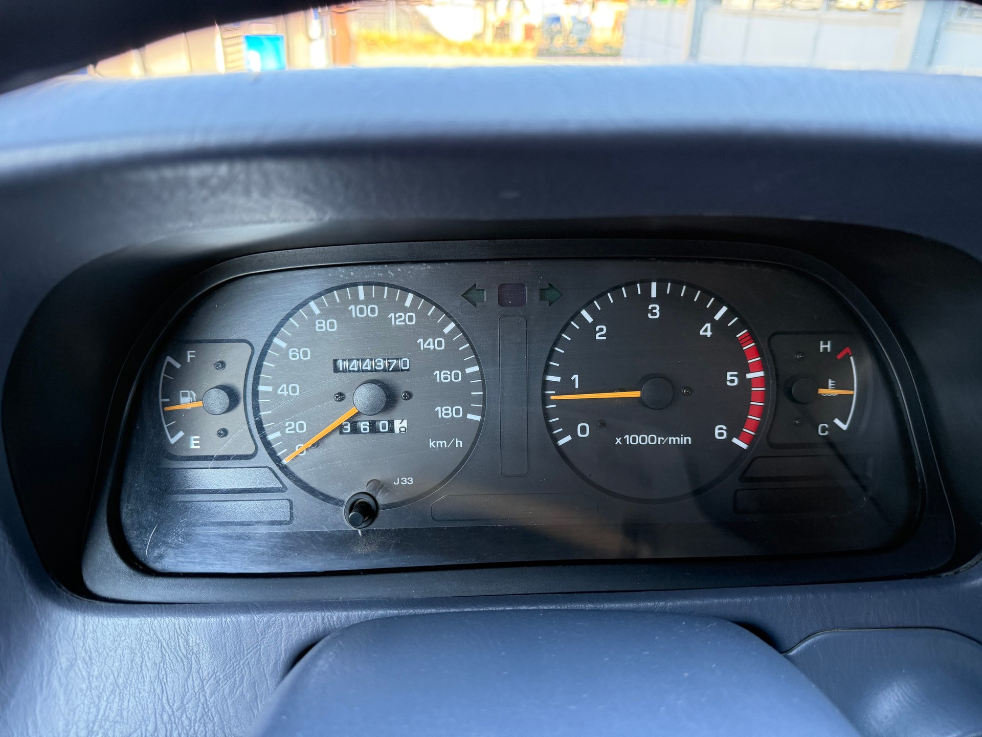 TOYOTA Land Cruiser 300 3.0 TD LX **Frisch ab MFK *CH Fahrzeug *6 Tonnen Luftdruckbremsen-image-11
