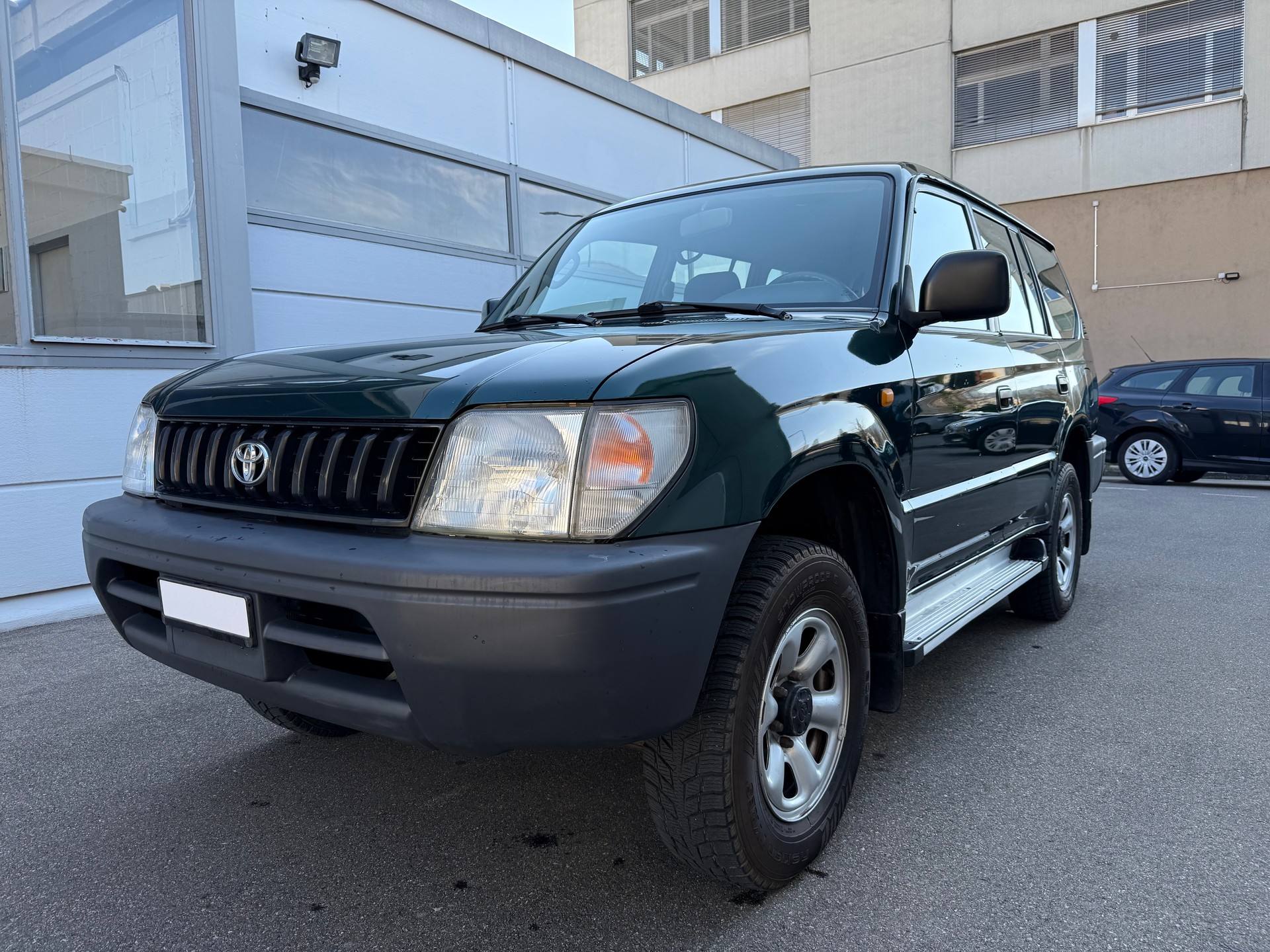 TOYOTA Land Cruiser 300 3.0 TD LX **Frisch ab MFK *CH Fahrzeug *6 Tonnen Luftdruckbremsen-image-0