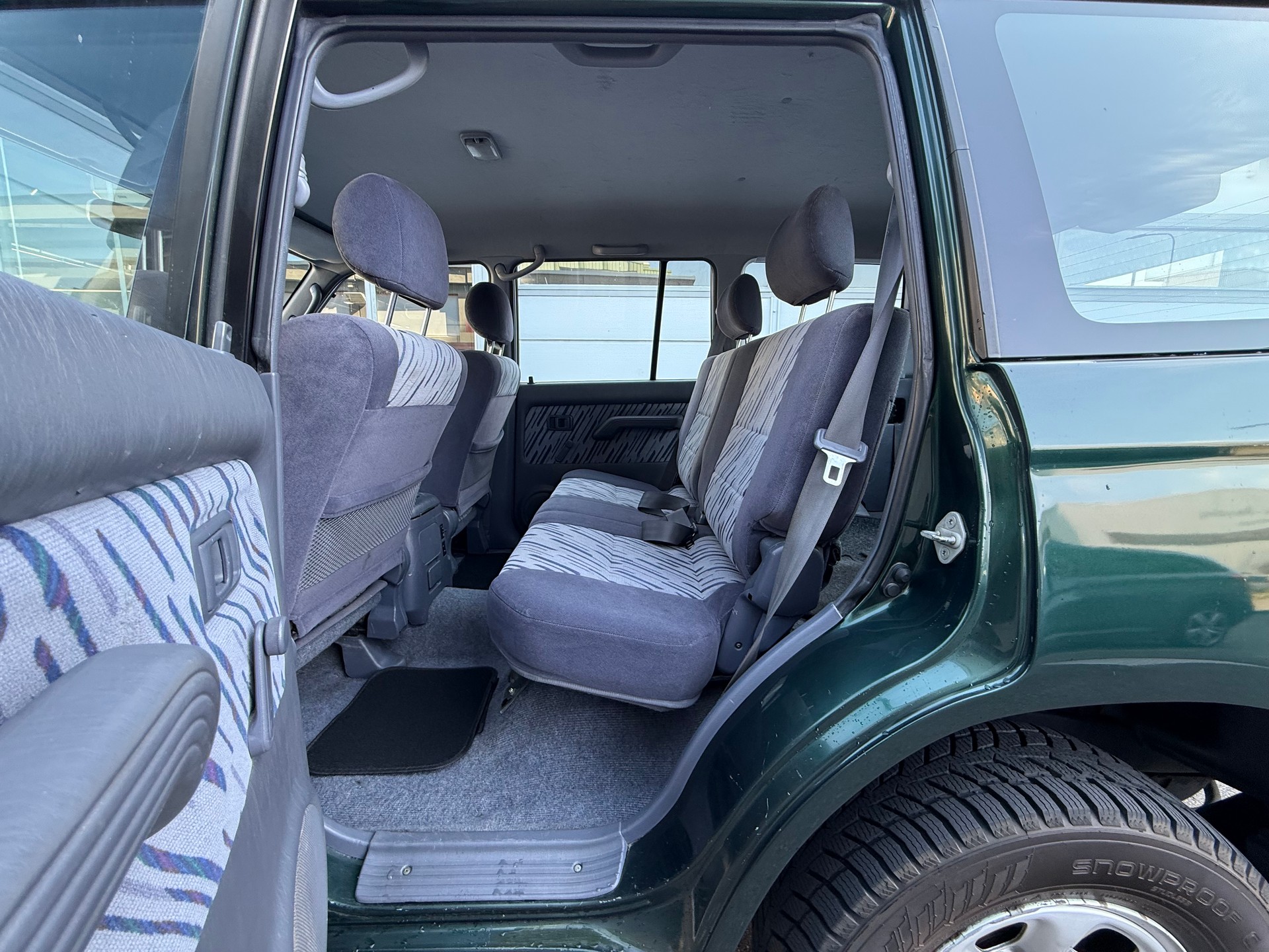 TOYOTA Land Cruiser 300 3.0 TD LX **Frisch ab MFK *CH Fahrzeug *6 Tonnen Luftdruckbremsen-image-12