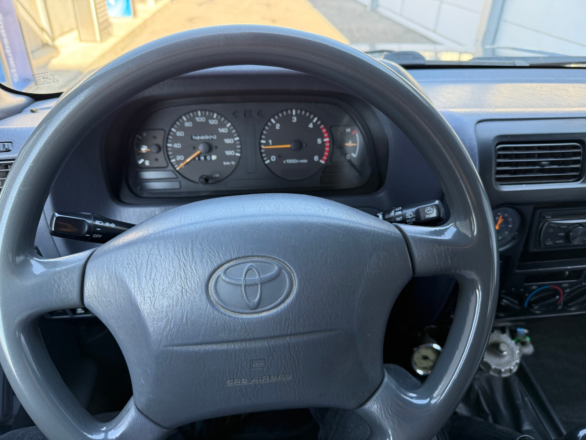 TOYOTA Land Cruiser 300 3.0 TD LX **Frisch ab MFK *CH Fahrzeug *6 Tonnen Luftdruckbremsen-image-10