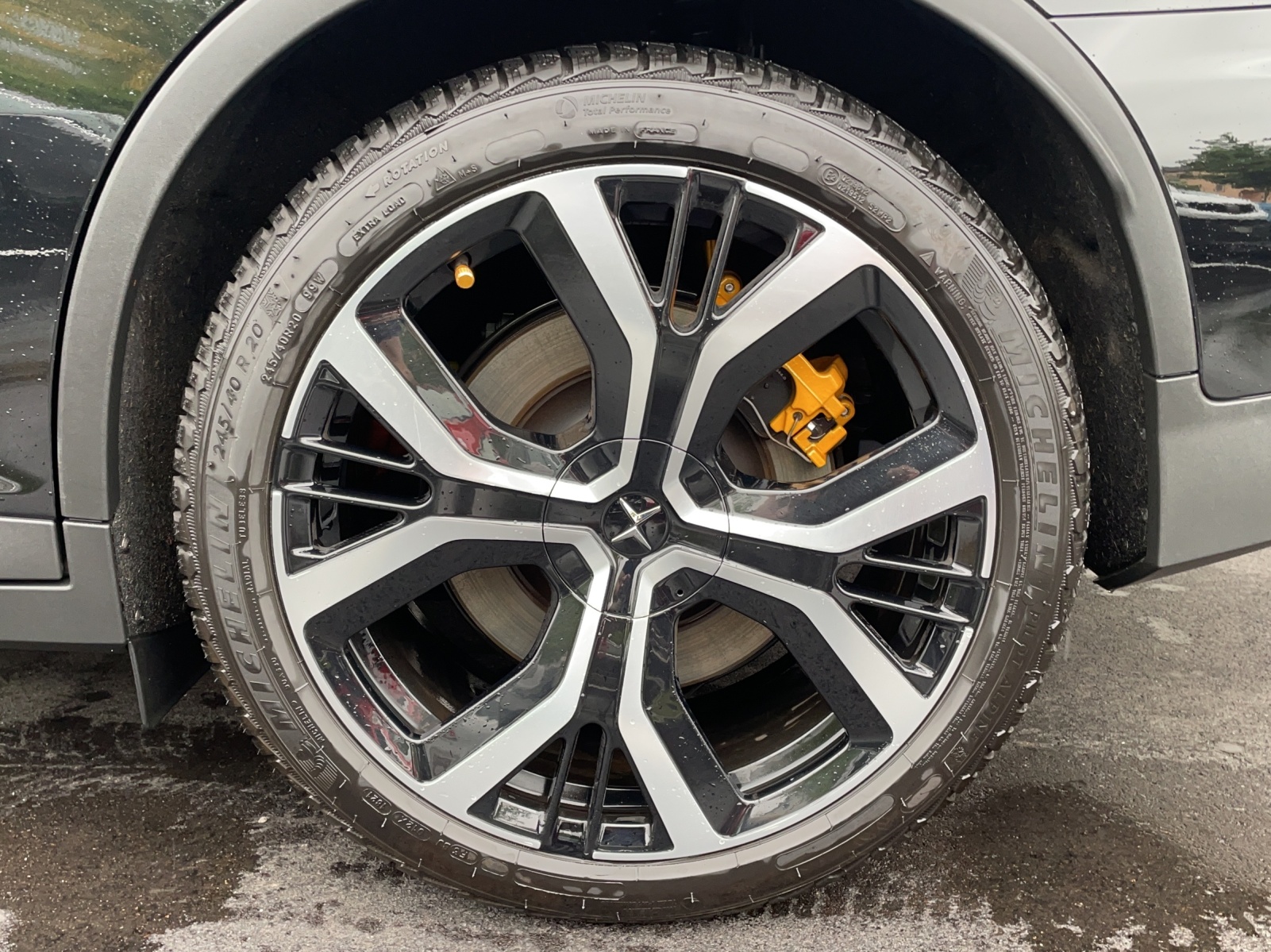POLESTAR 2 Long Range Dual Motor-image-15