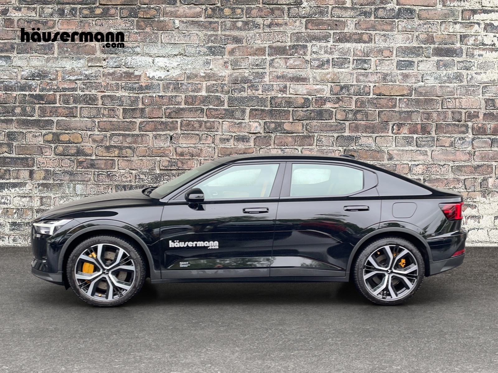 POLESTAR 2 Long Range Dual Motor-image-1